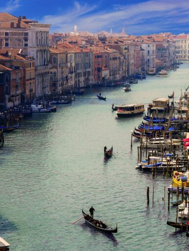 Venice Introduces a Pre-booking Tourist Charge