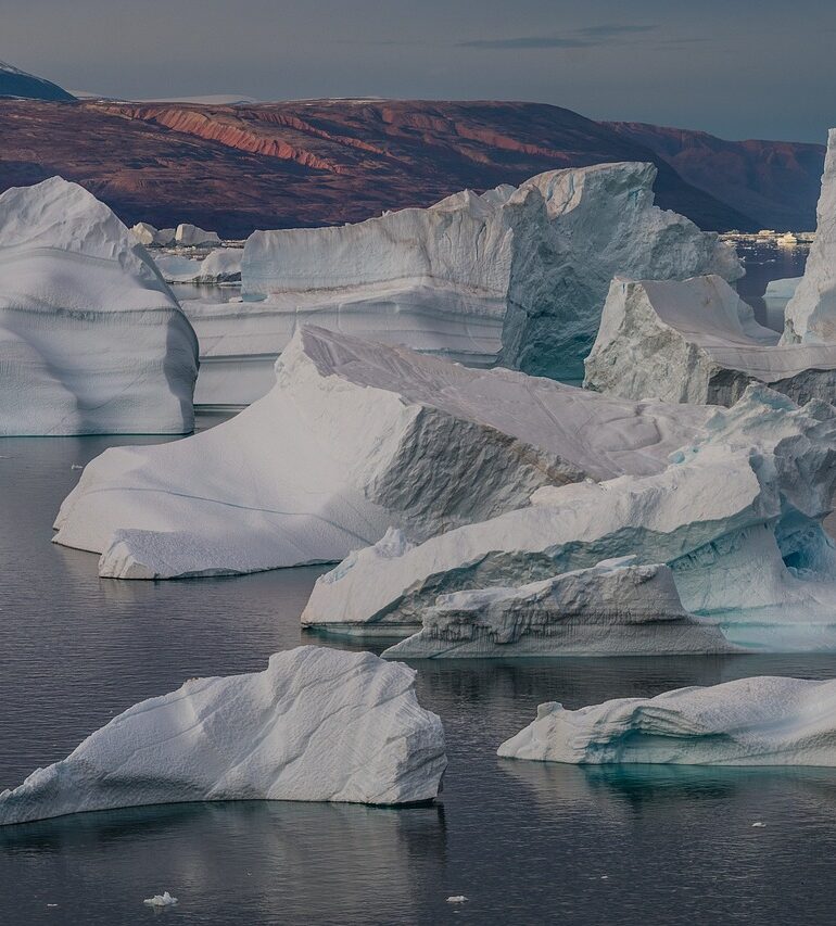 Chilean Glacier Closed To Hikers after Chunk Falls Off