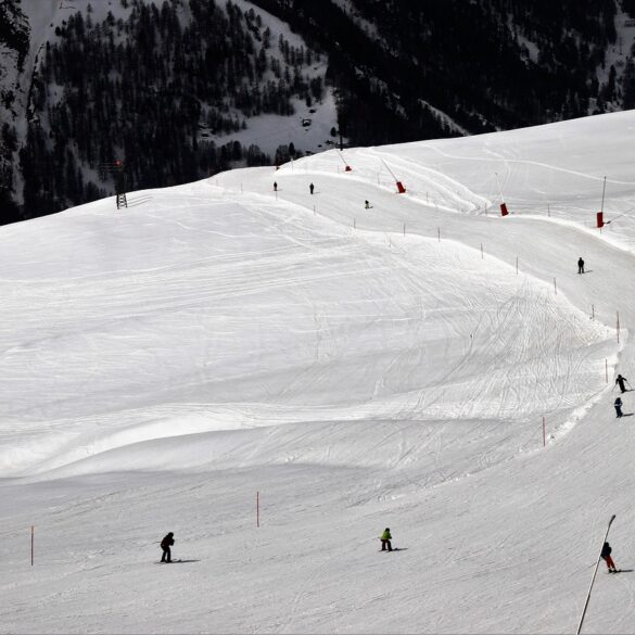 Ski Resorts in Europe to Open Earlier Than Expected