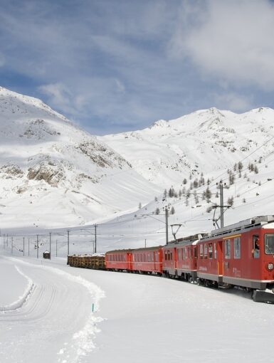 Switzerland to Stop Checking Passports of Travelers from Romania and Bulgaria