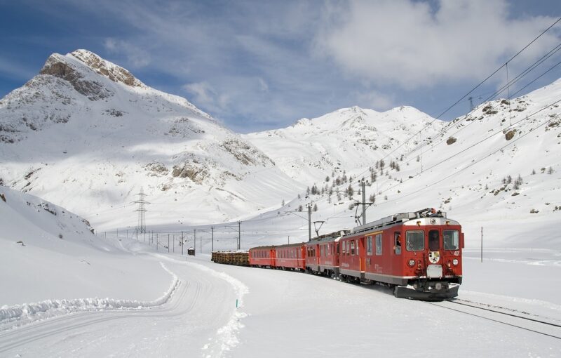 Switzerland to Stop Checking Passports of Travelers from Romania and Bulgaria